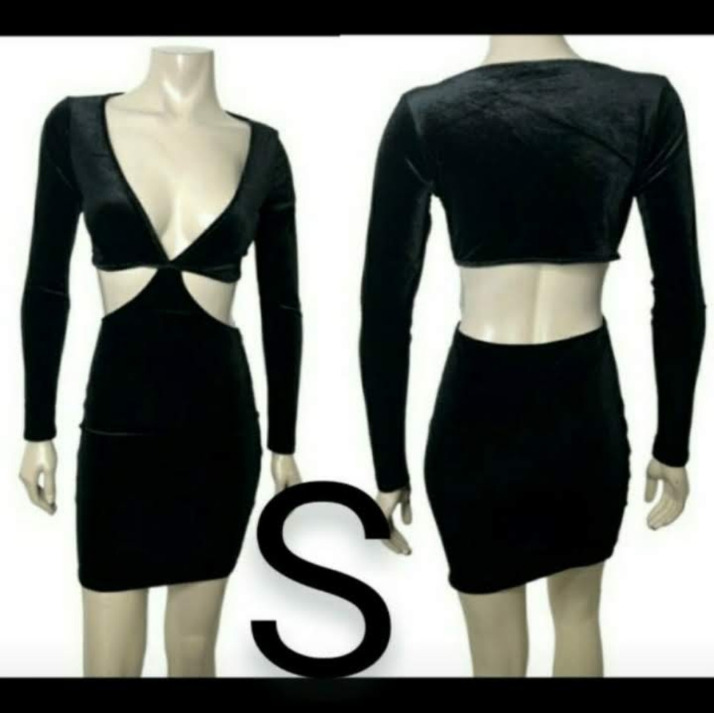 🆕SEXY Velvet Black Long Sleeve Cut Out Mini Dress~SIZE S